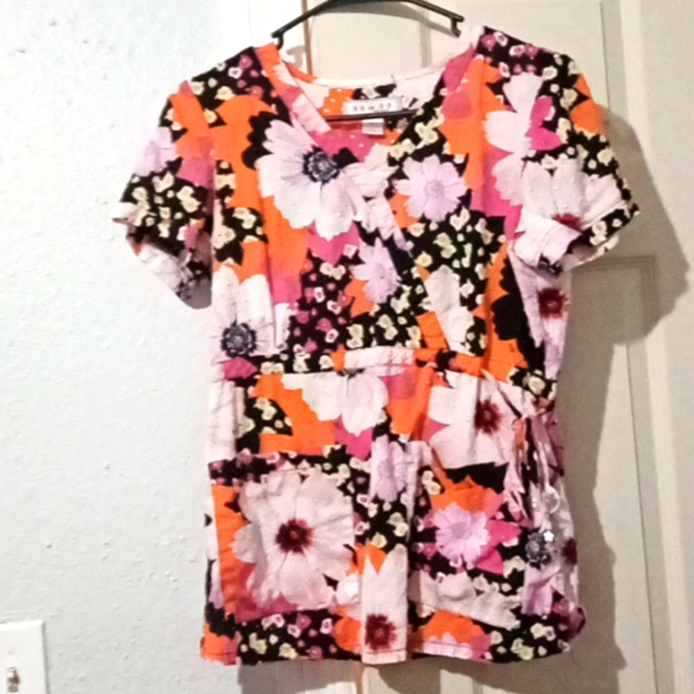 Koi scrubs Size small and small petite